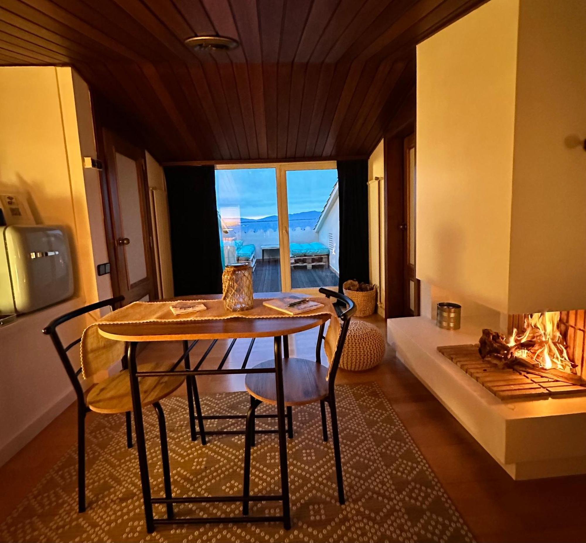 Solo Atico Guest Suites L'Escala Exterior photo