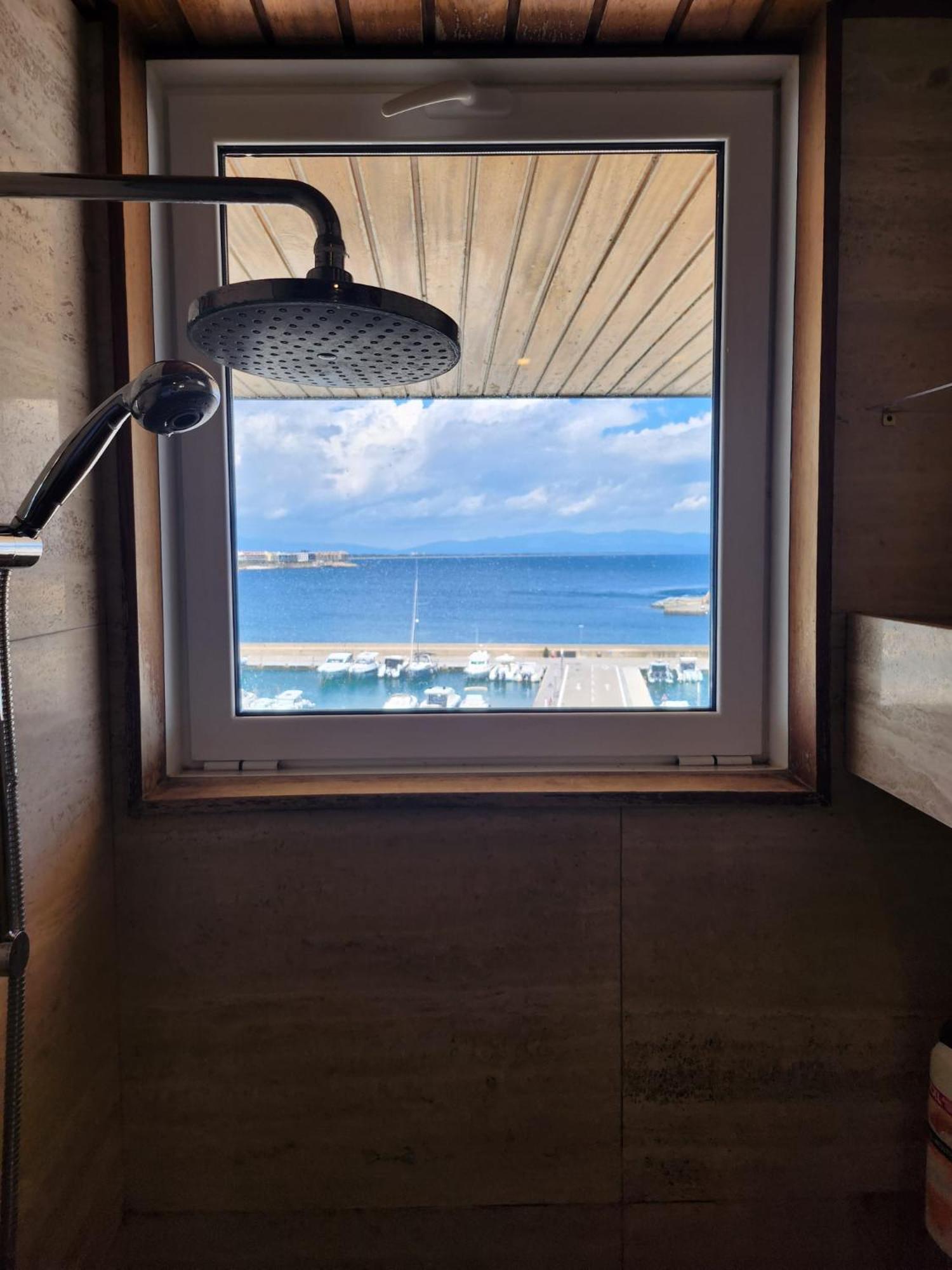Solo Atico Guest Suites L'Escala Exterior photo